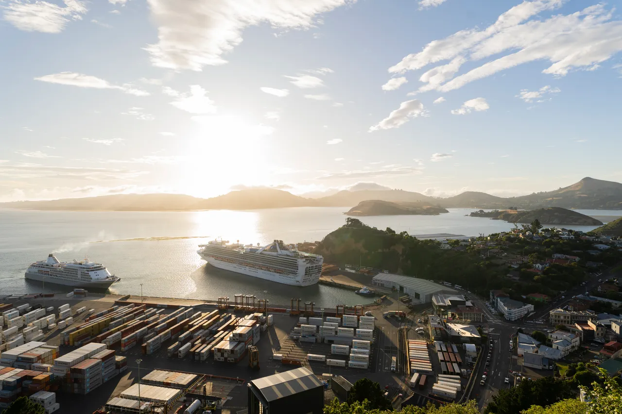 SCENIC_CruiseShip2023_005_DunedinNZ