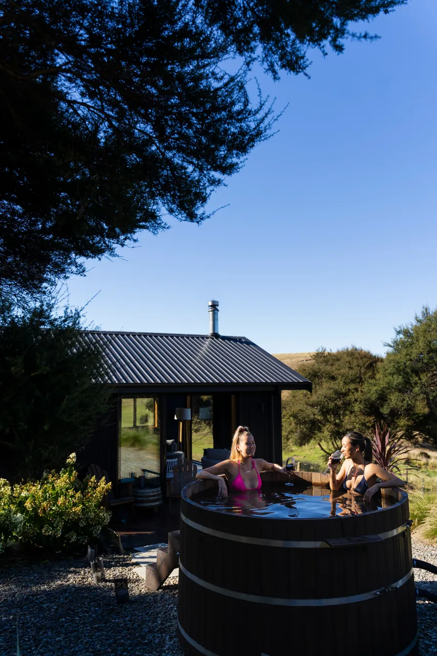 ACCOMMODATION_Road-sEndCabin_009_DunedinNZ