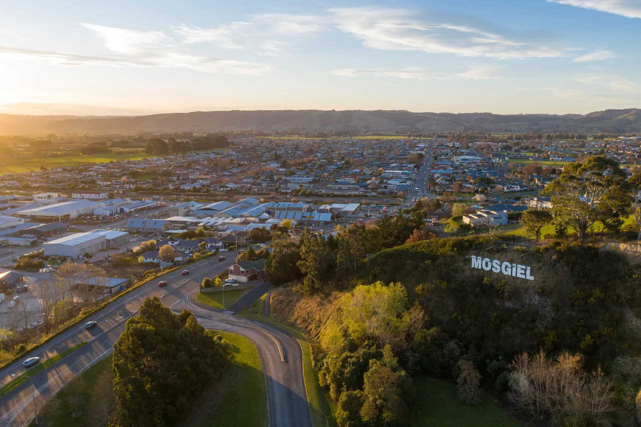 MOSGIEL_MosgielSign_003_DunedinNZ