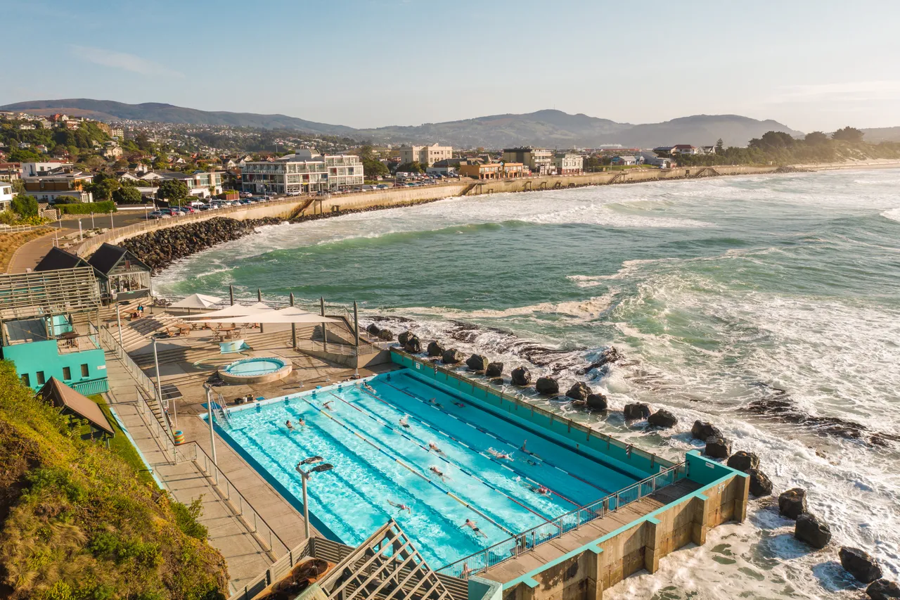 SCENIC_StClairHotSaltWaterPool2019_002_DunedinNZ