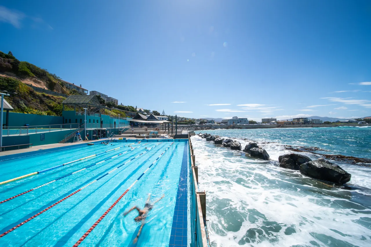 ACTIVITIES_StClairHotSaltWaterPool_011_DunedinNZ
