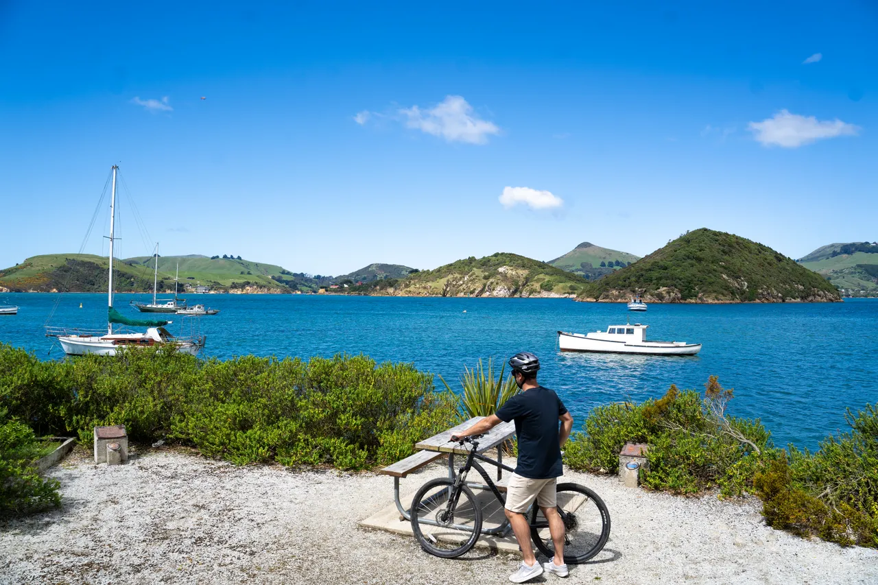 ACTIVITIES_BackBeachBiking_002_DunedinNZ