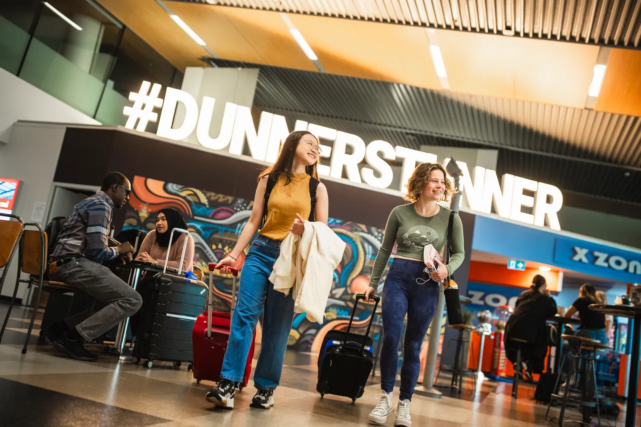 STUDY_AirportArrival_010_DunedinNZ
