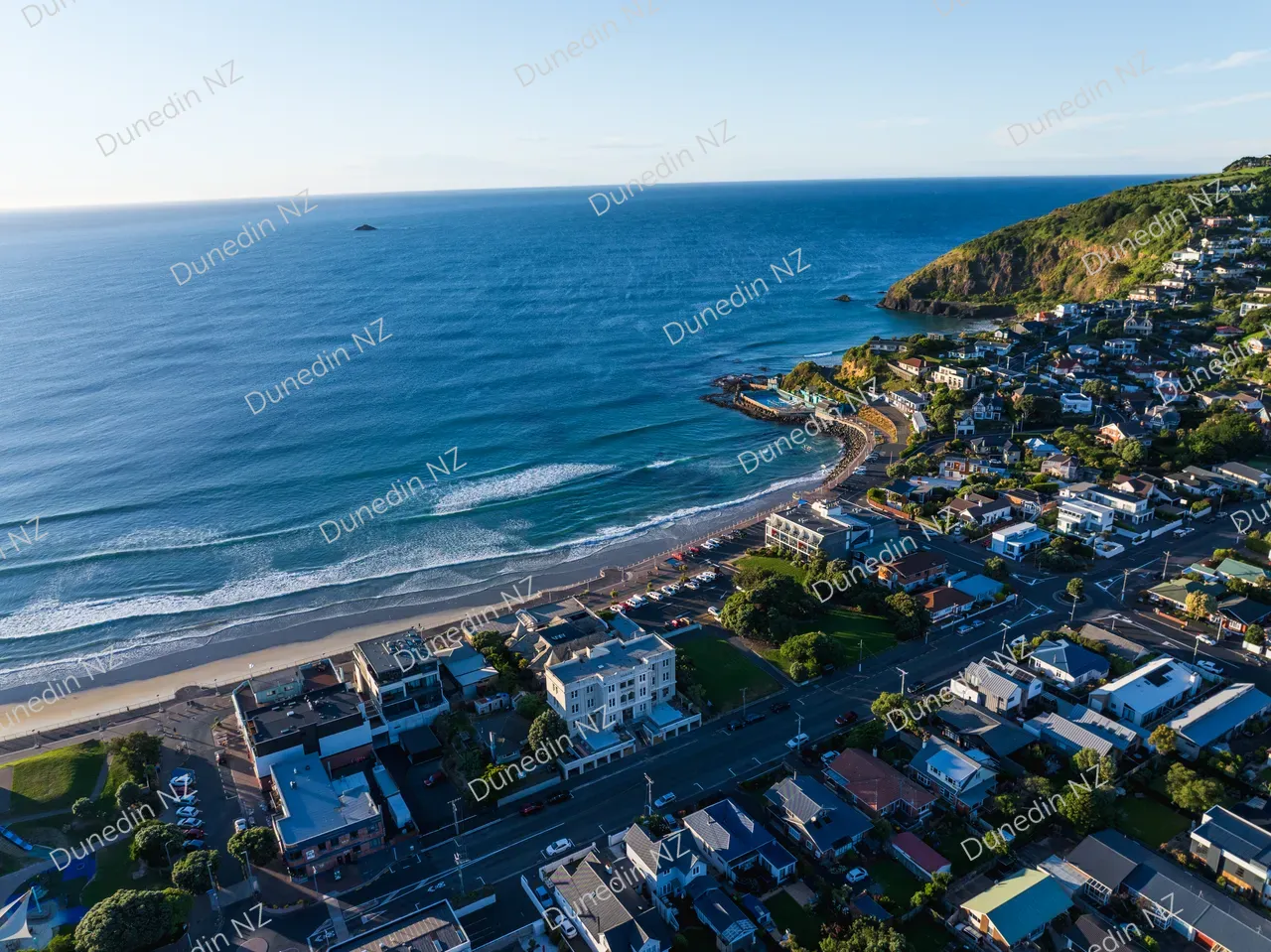 SCENIC_DunedinNZ_StClairBeach_DJI_20251121060421_0070_D