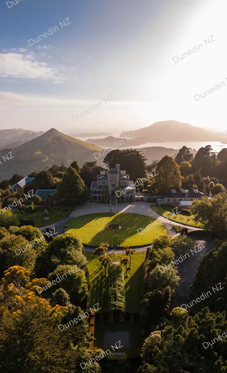 ATTRACTIONS_LarnachCastleSummerMorning_DunedinNZ_002
