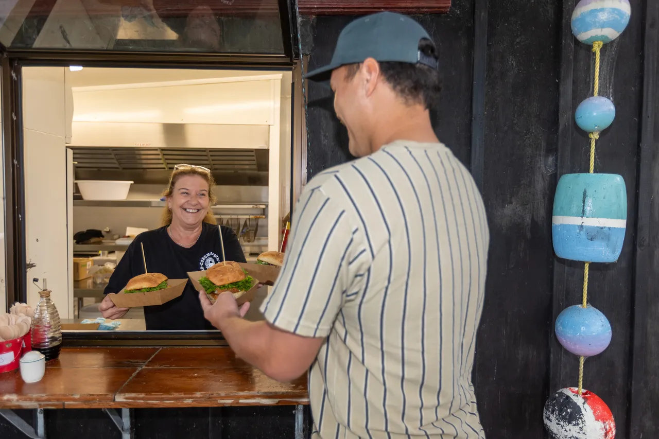 Oyster Company Fish n ChipsOyster Compamny Fish n chips1001
