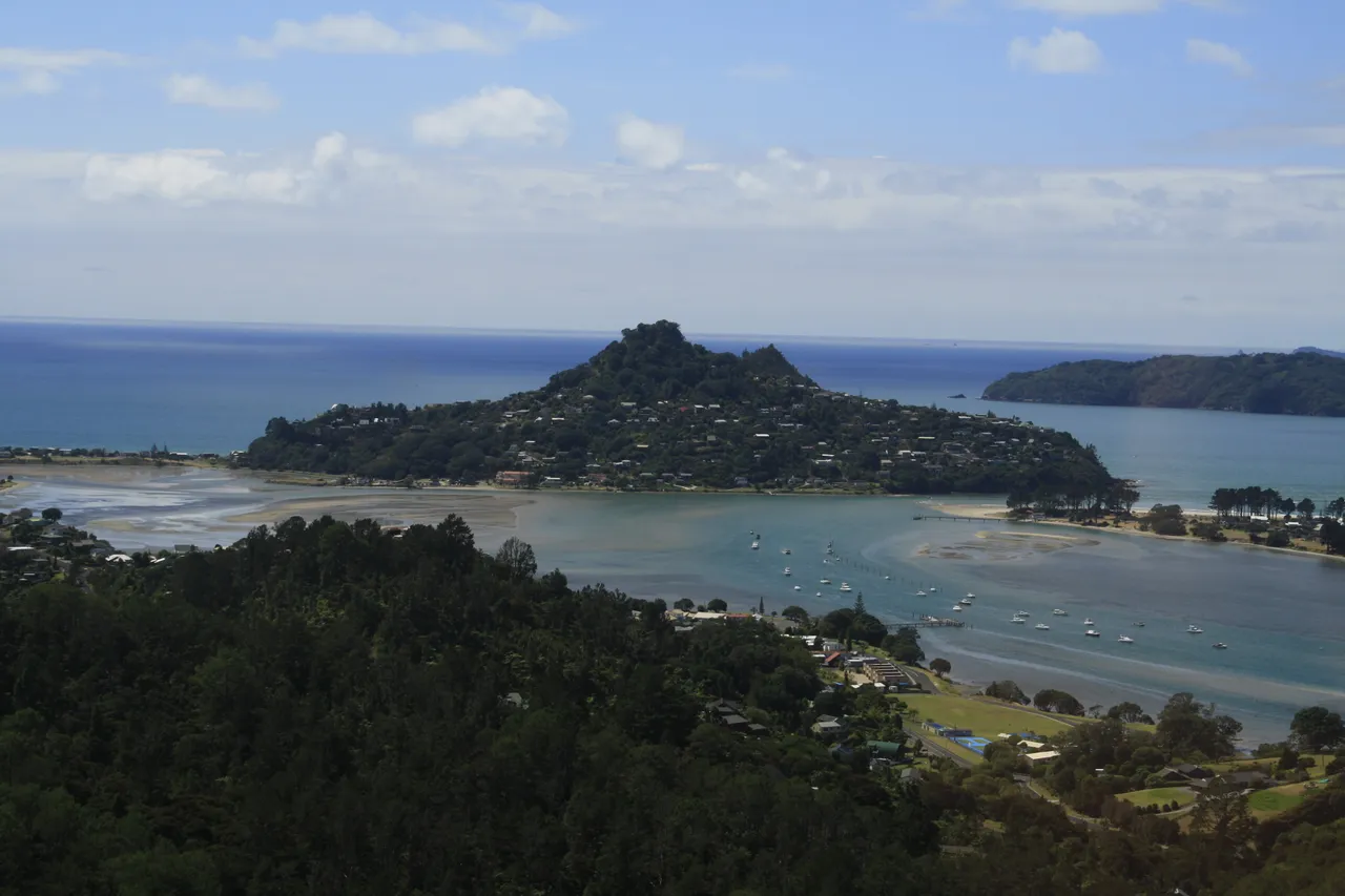 Paradise Coast - Mt Paku