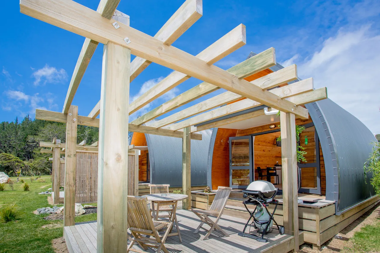 Hot-Water-Beach-Ensuite-Villa-2