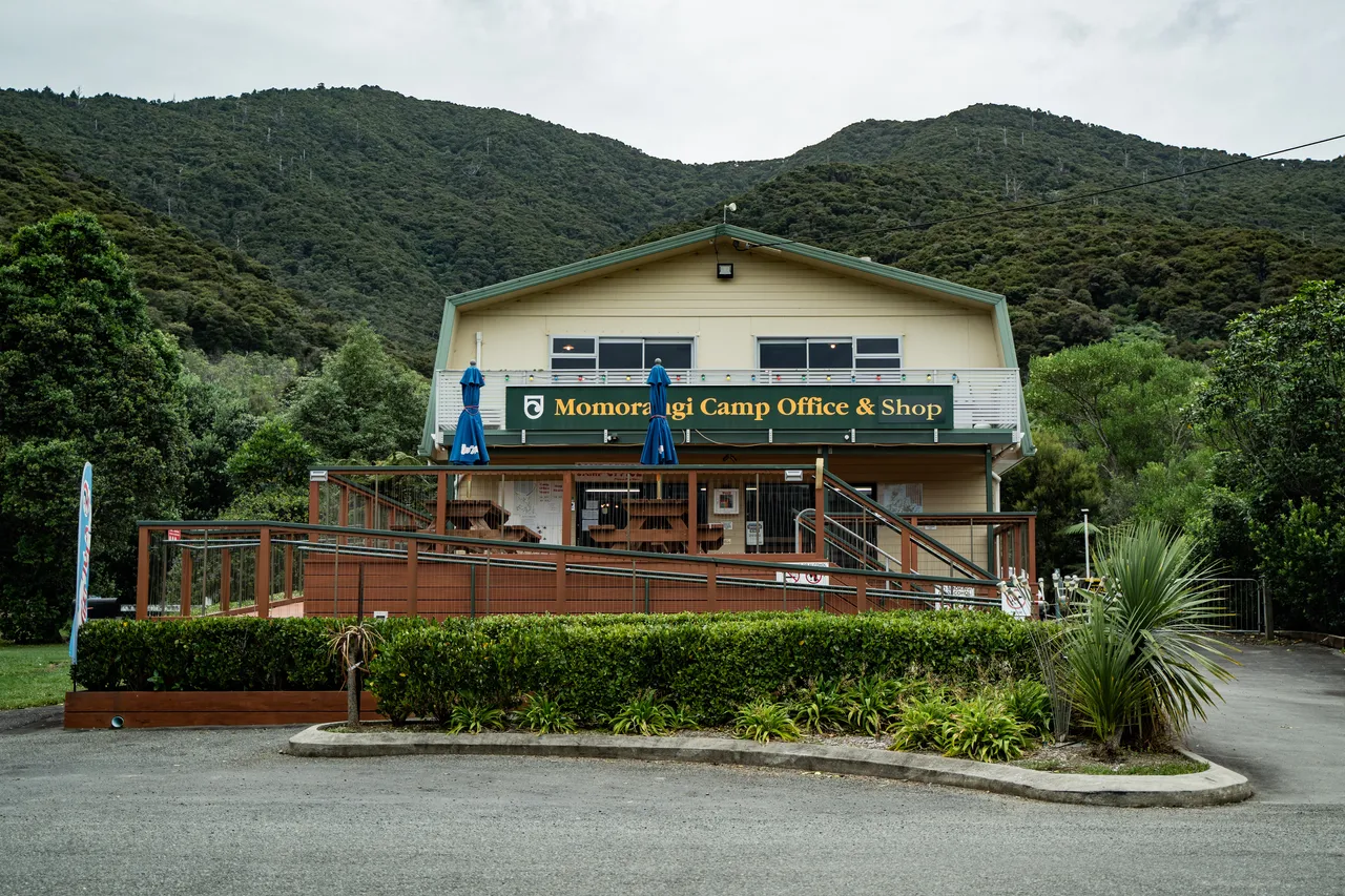 Momorangi Bay Campground