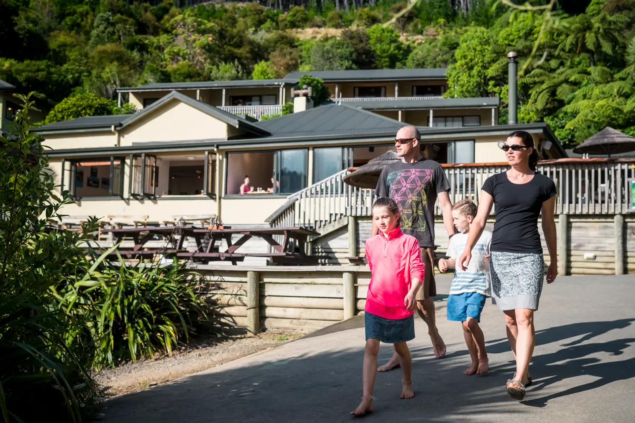 Lochmara Lodge