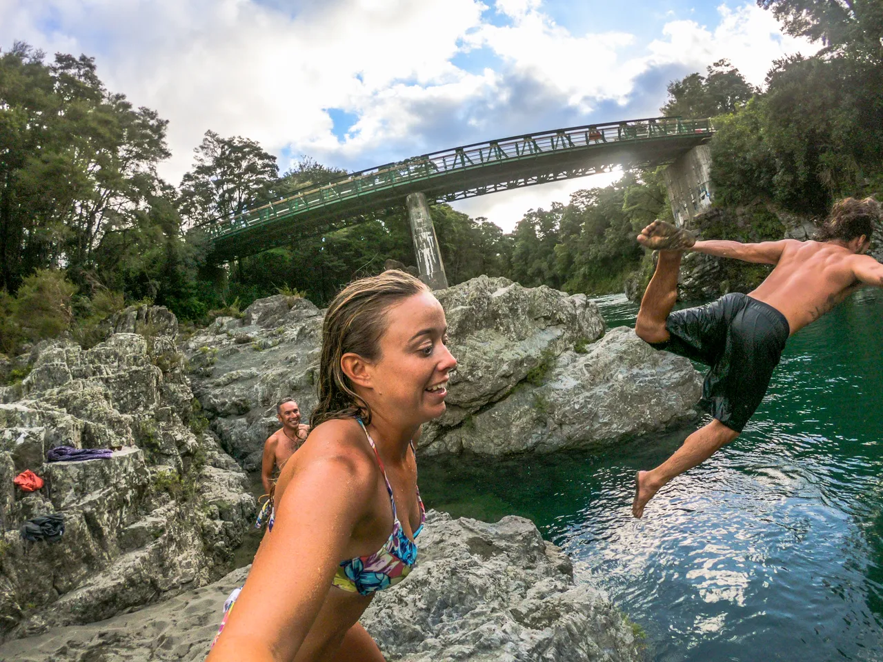 Pelorus Bridge rock jumping