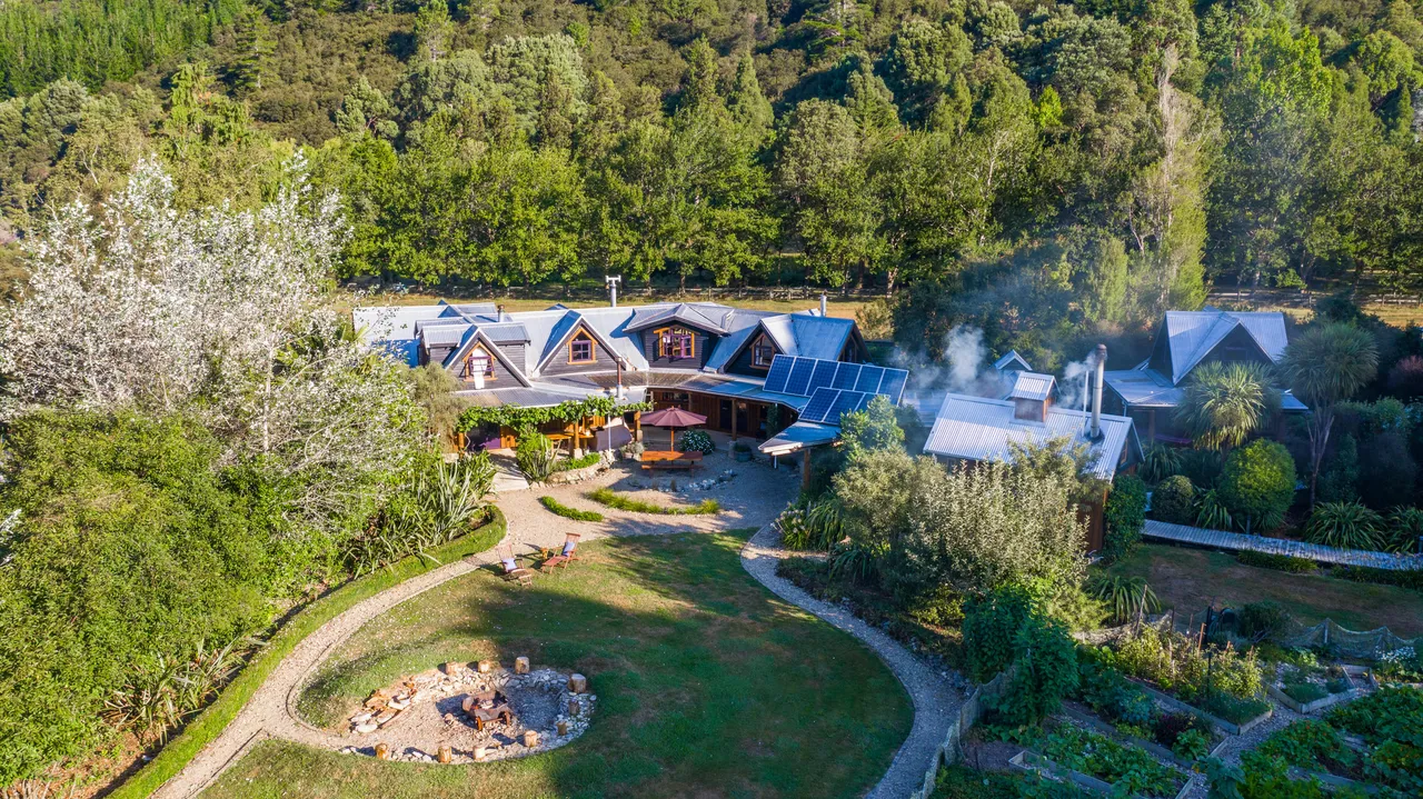 On the Track Lodge