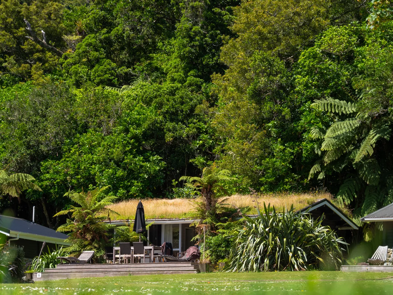 Furneaux Lodge