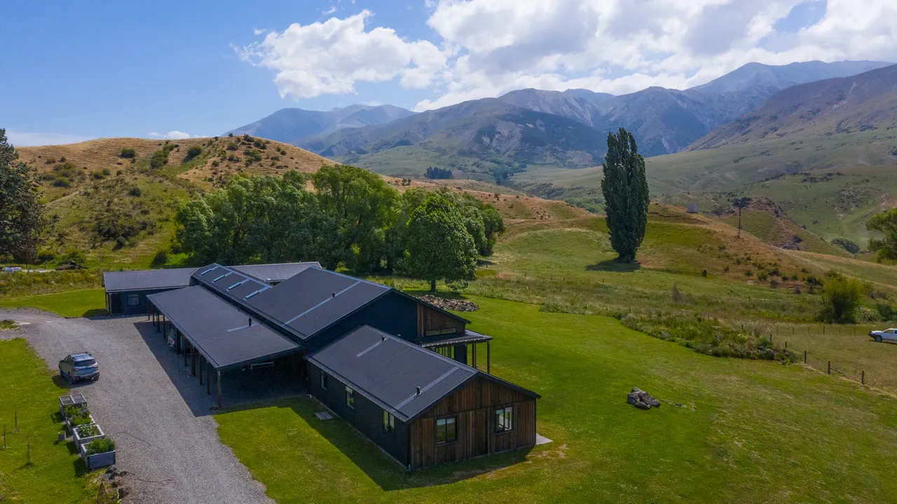 Middlehurst Station - Molesworth