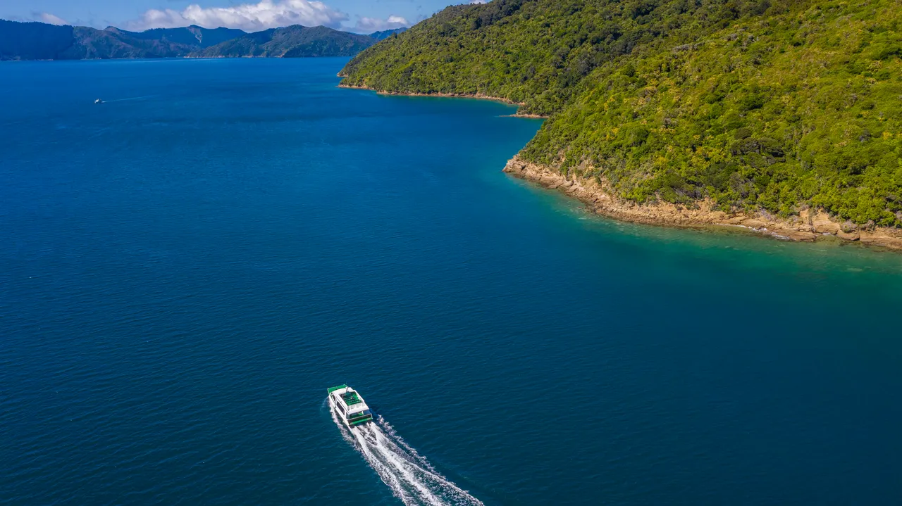 Beachcomber Cruises Mail Boat