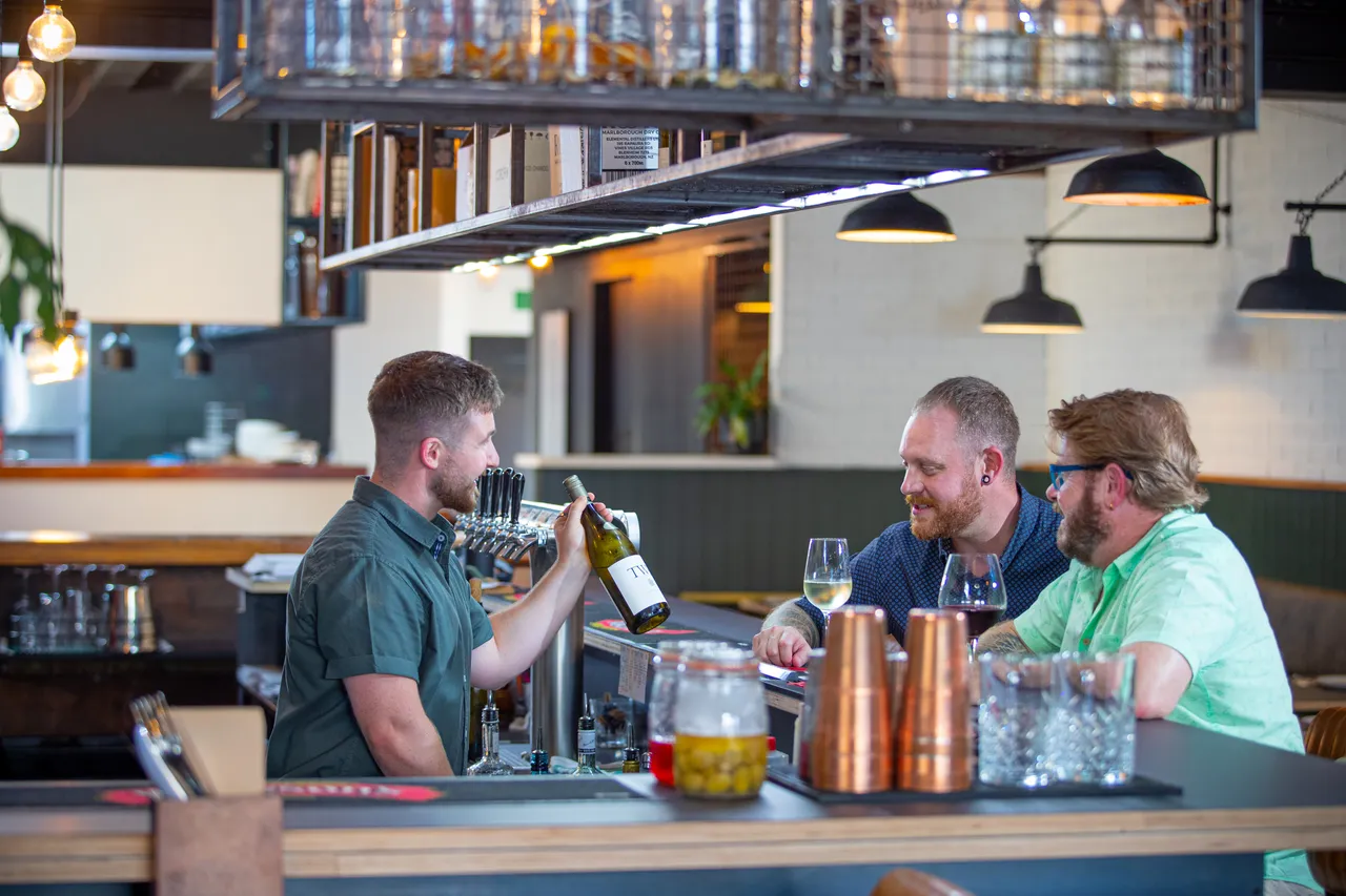 Franks Oyster Bar & Eatery