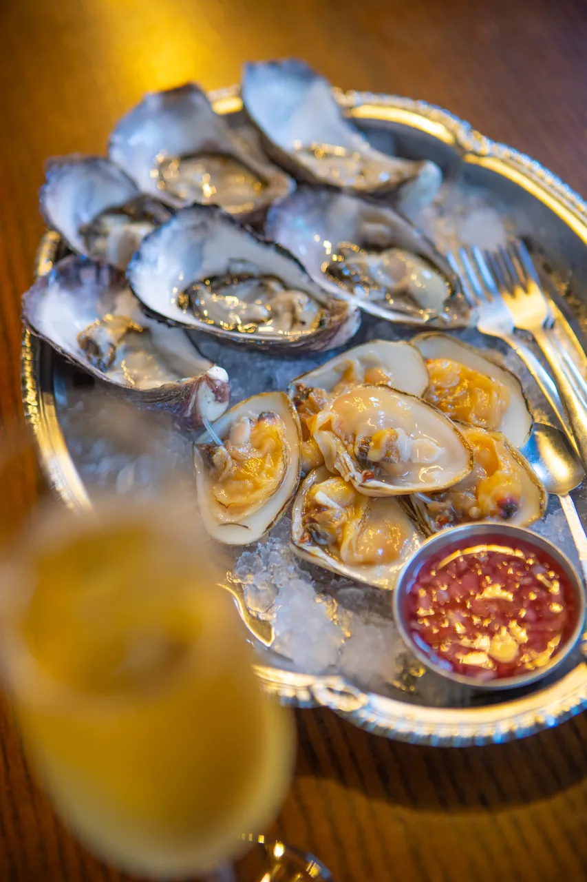 Franks Oyster Bar & Eatery