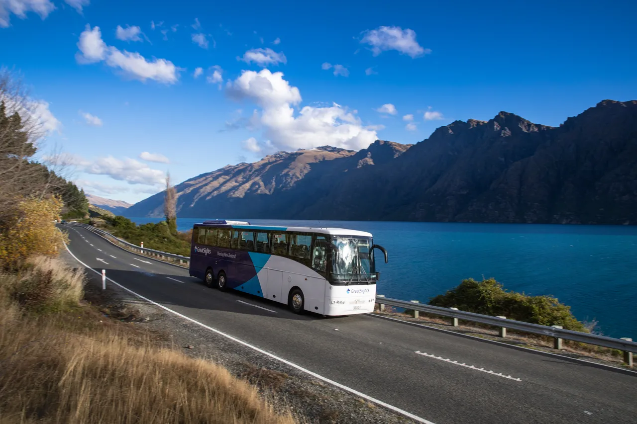 GreatSights coach at Lake Hawea