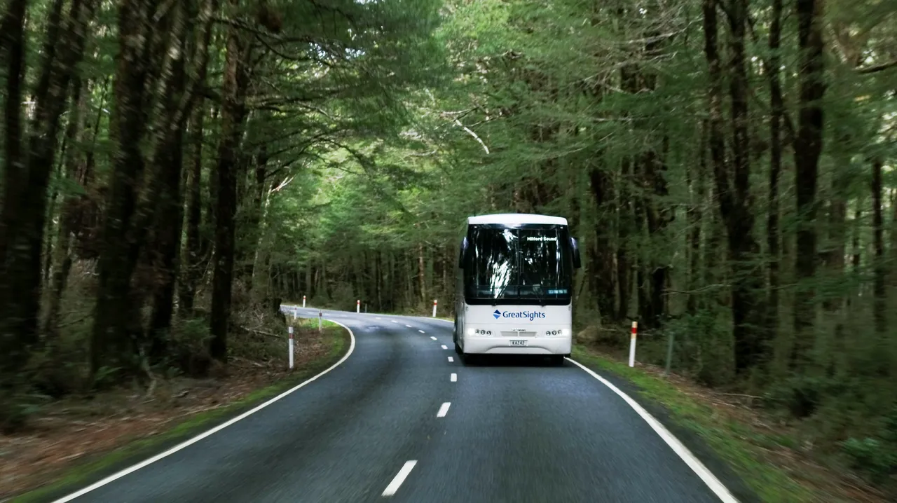 Driving Coach through the West Coast