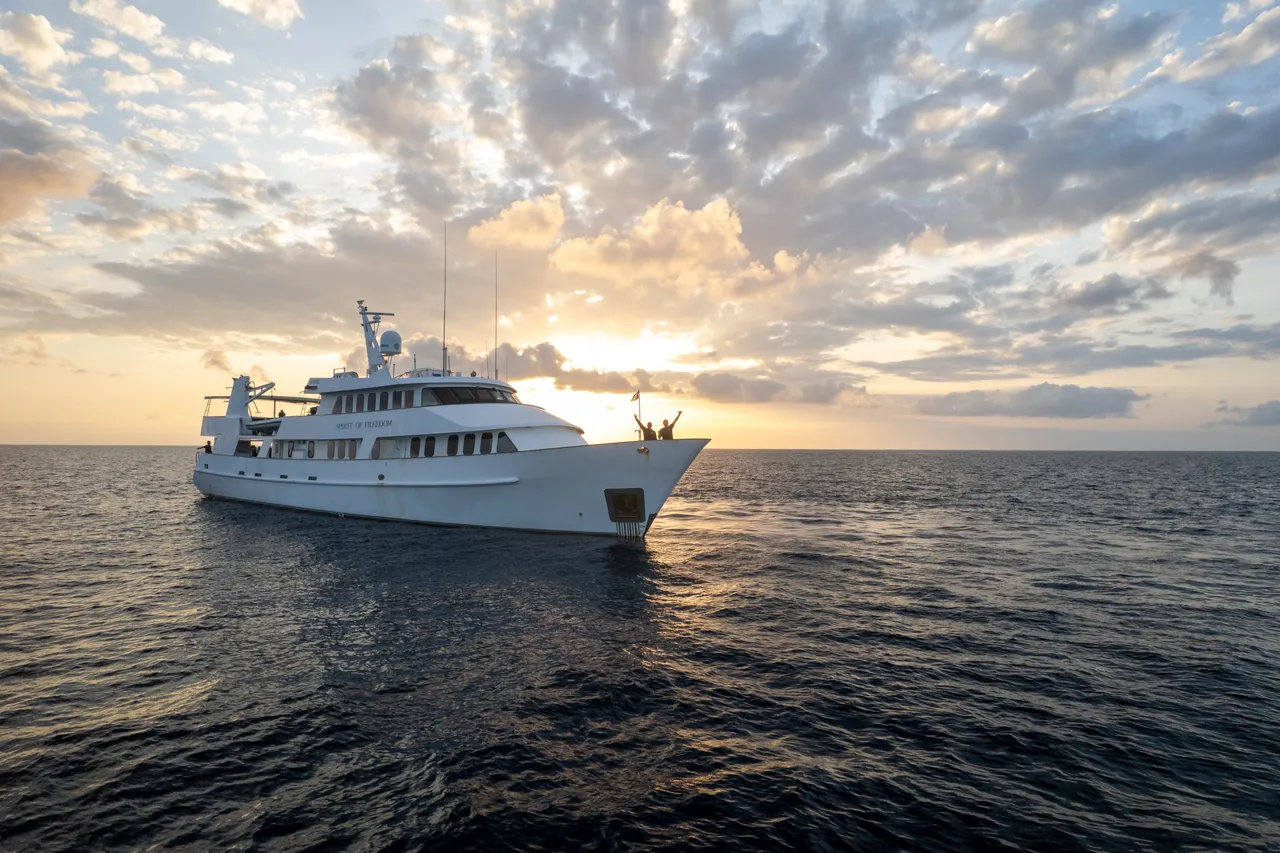 Spirit of Freedom Exterior Sunset 18