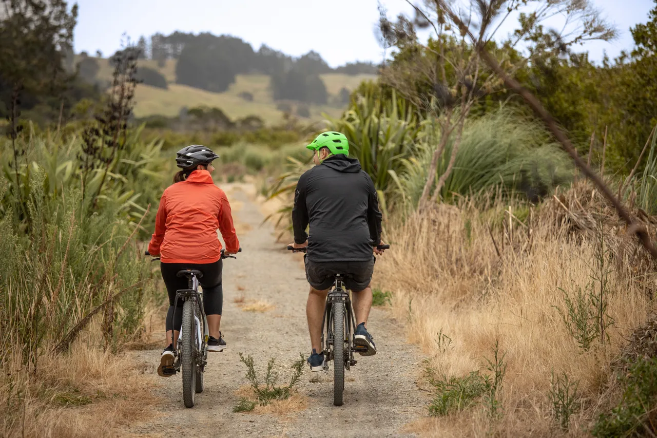 Pou Herenga Tai, Twin Coast Cycle Trail