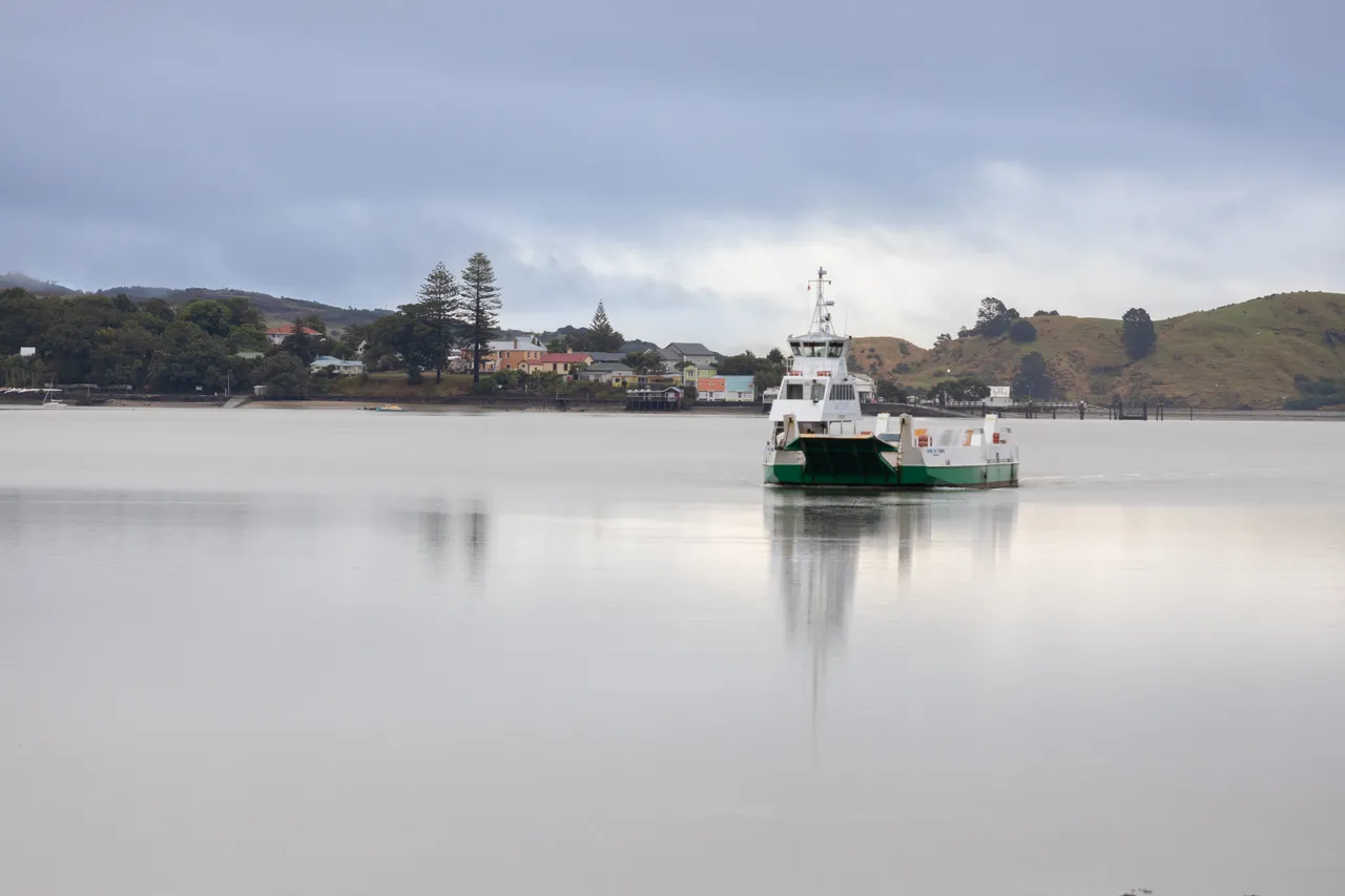 Kohu Ra Tuarua Vehicle Ferry