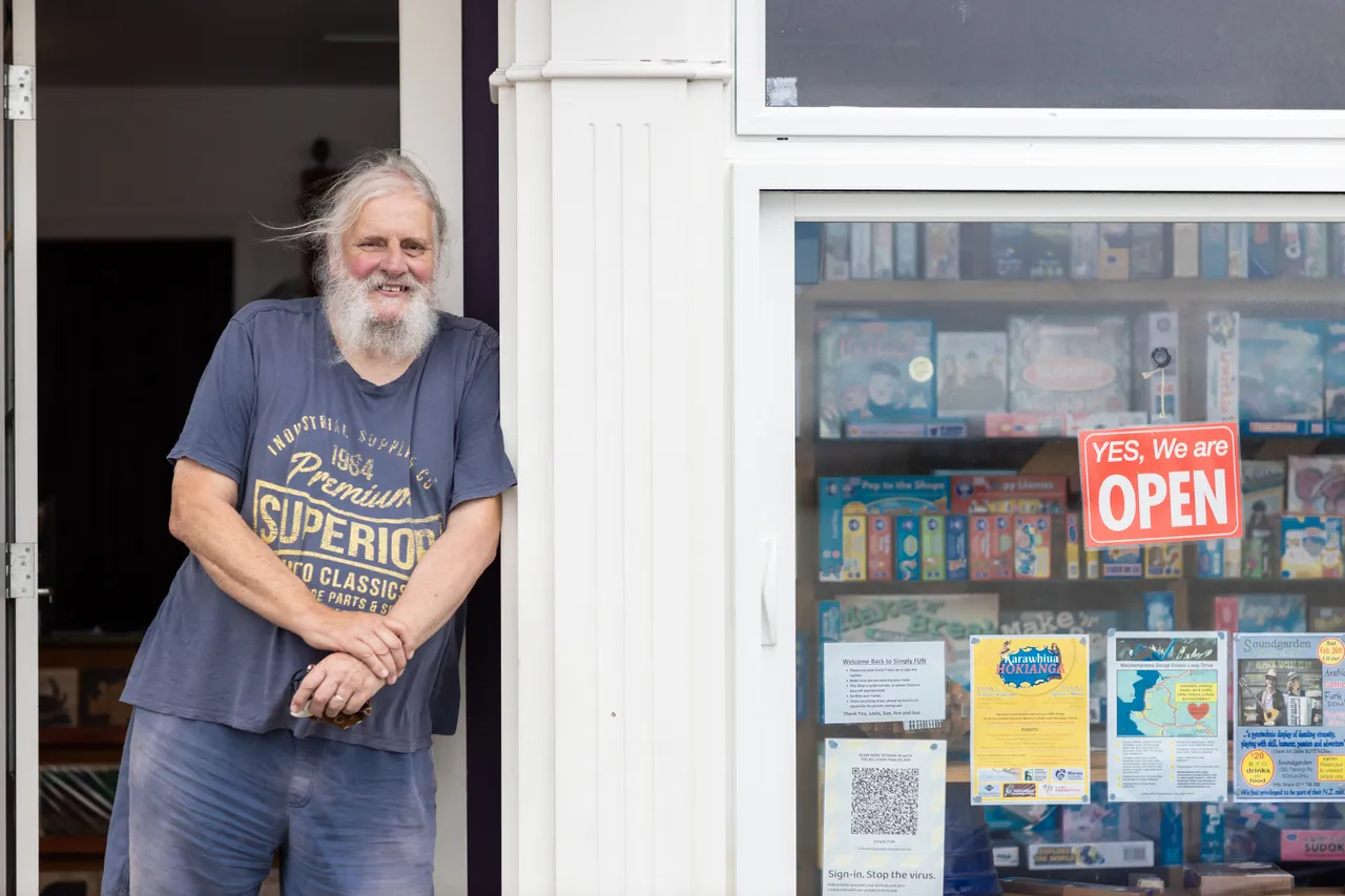 Louis Toorenburg, proprietor of Simply Fun Puzzle Shop, Clendon Esplanade, Rawene