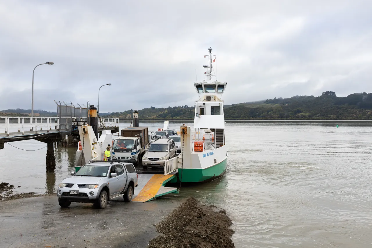 Kohu Ra Tuarua Vehicle Ferry