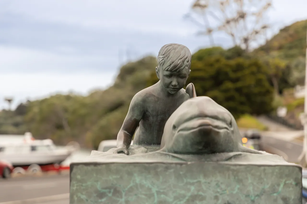 Opo The Dolphin Statue