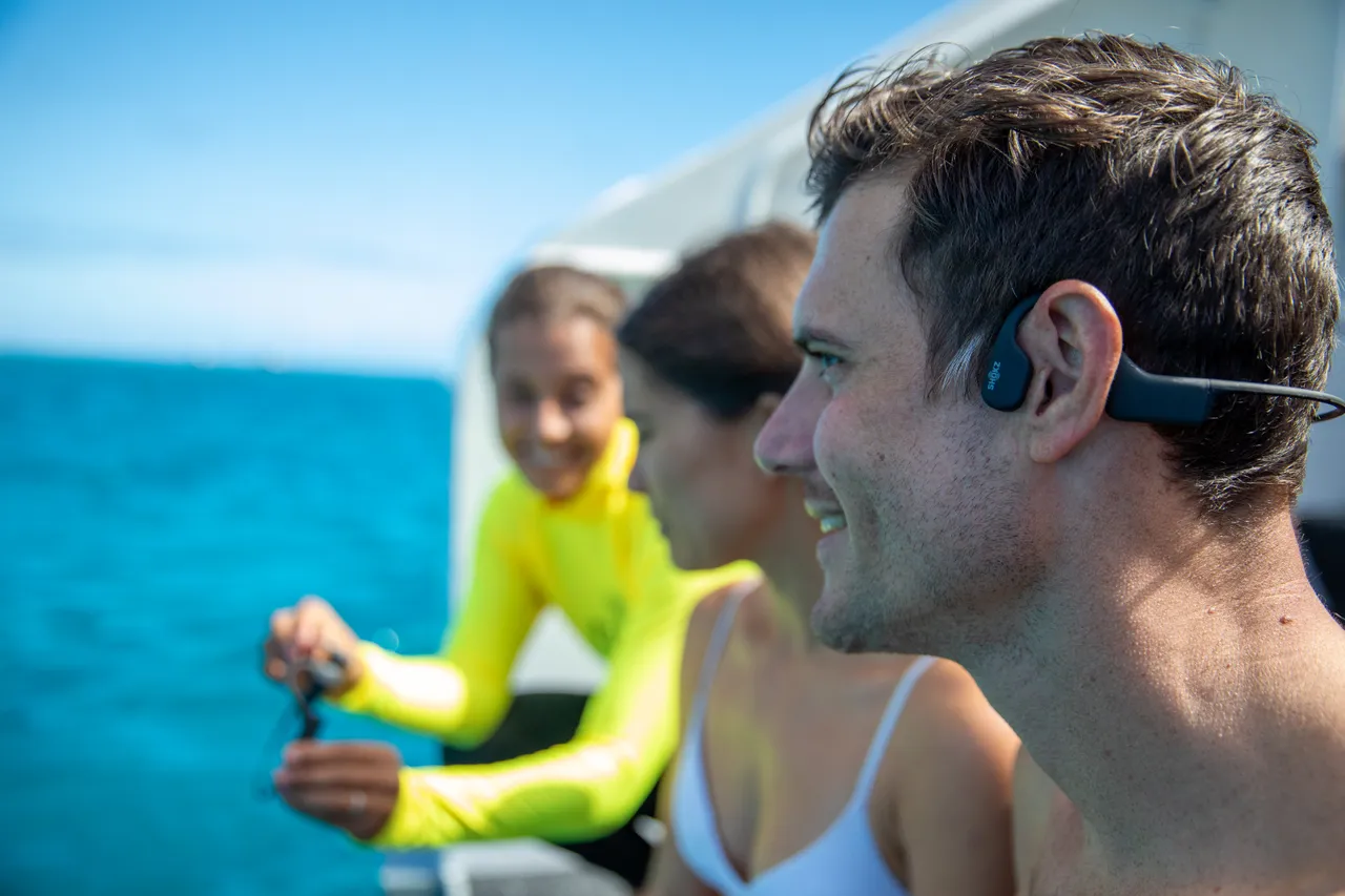 Tusa Reef Tours Headset-2