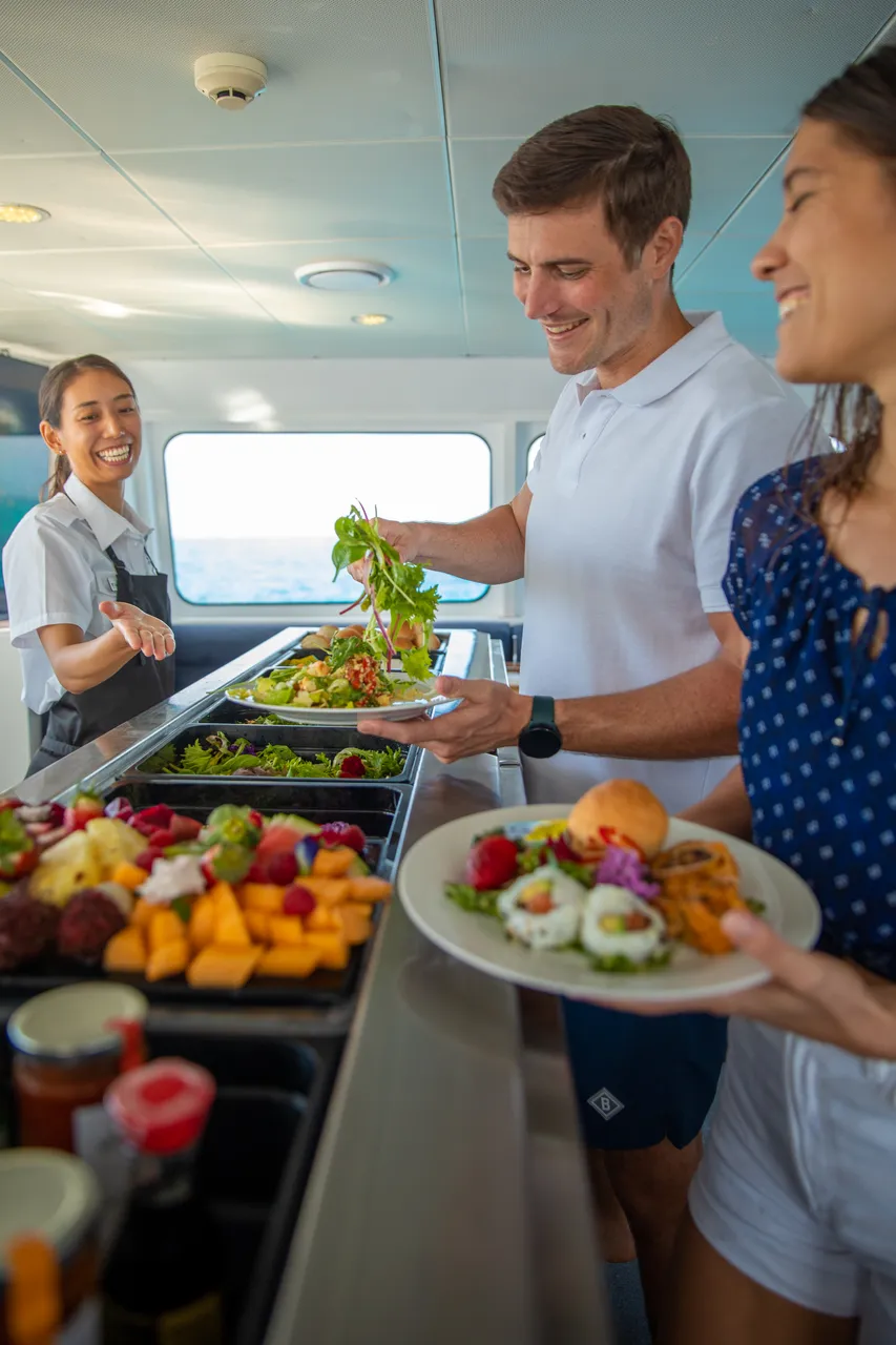 Tusa Reef Tours Lunch-1