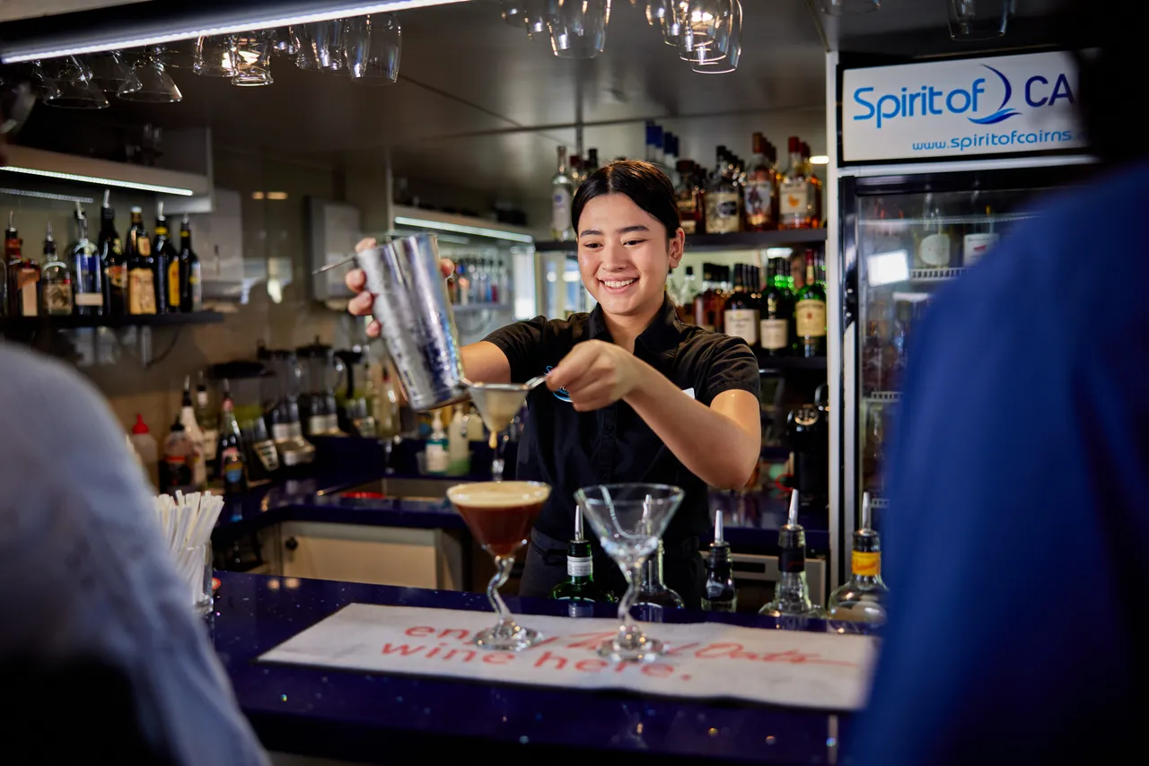 Staff making cocktails on Spirit of Cairns (3)