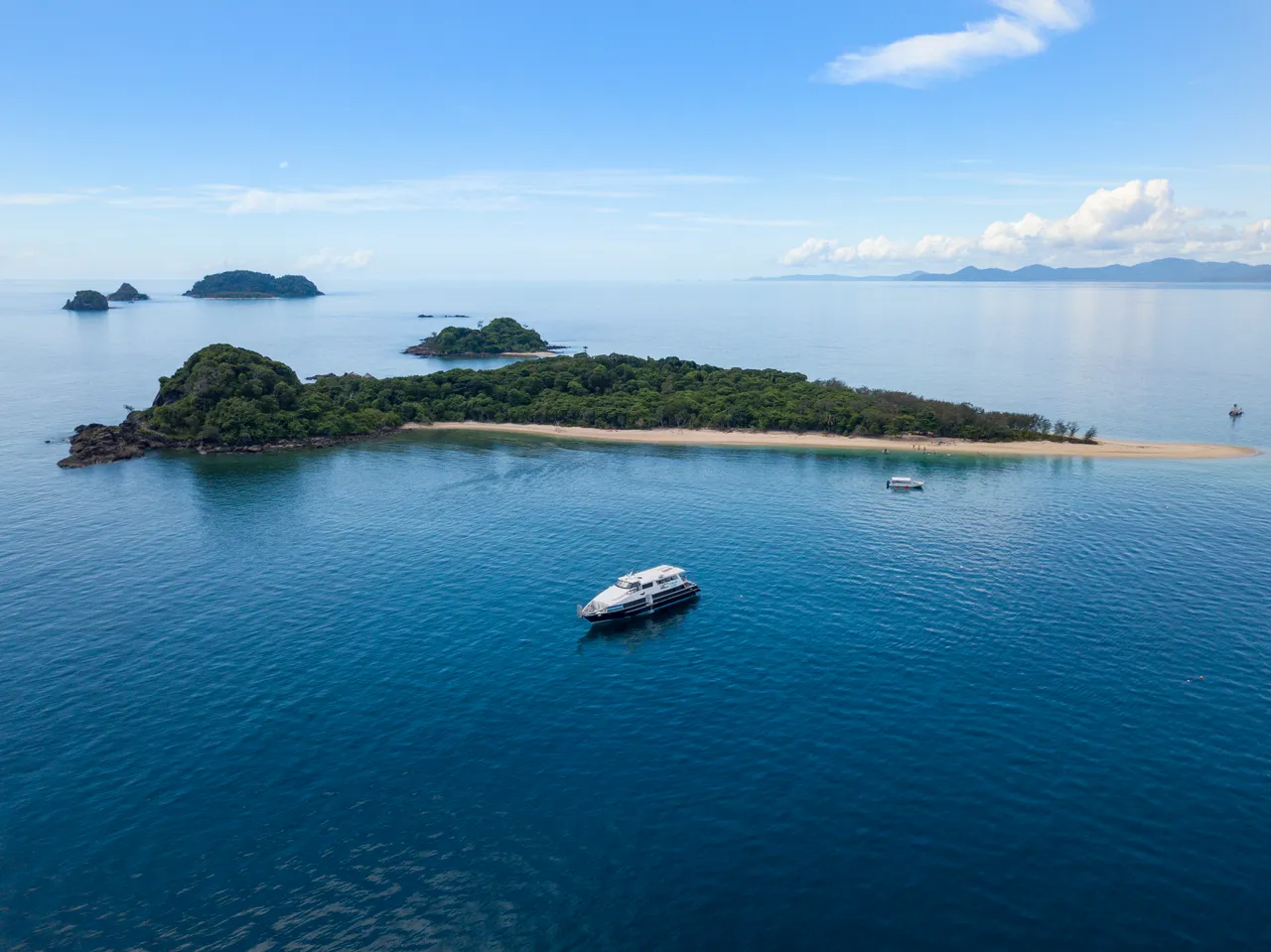 Frankland Islands-0016
