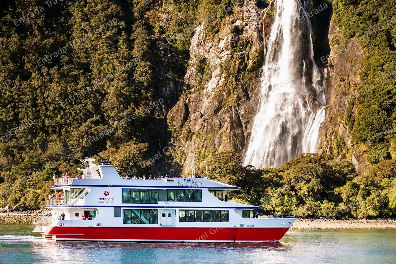 Southern Discoveries_Pride of Milford Cruise_Milford Sound