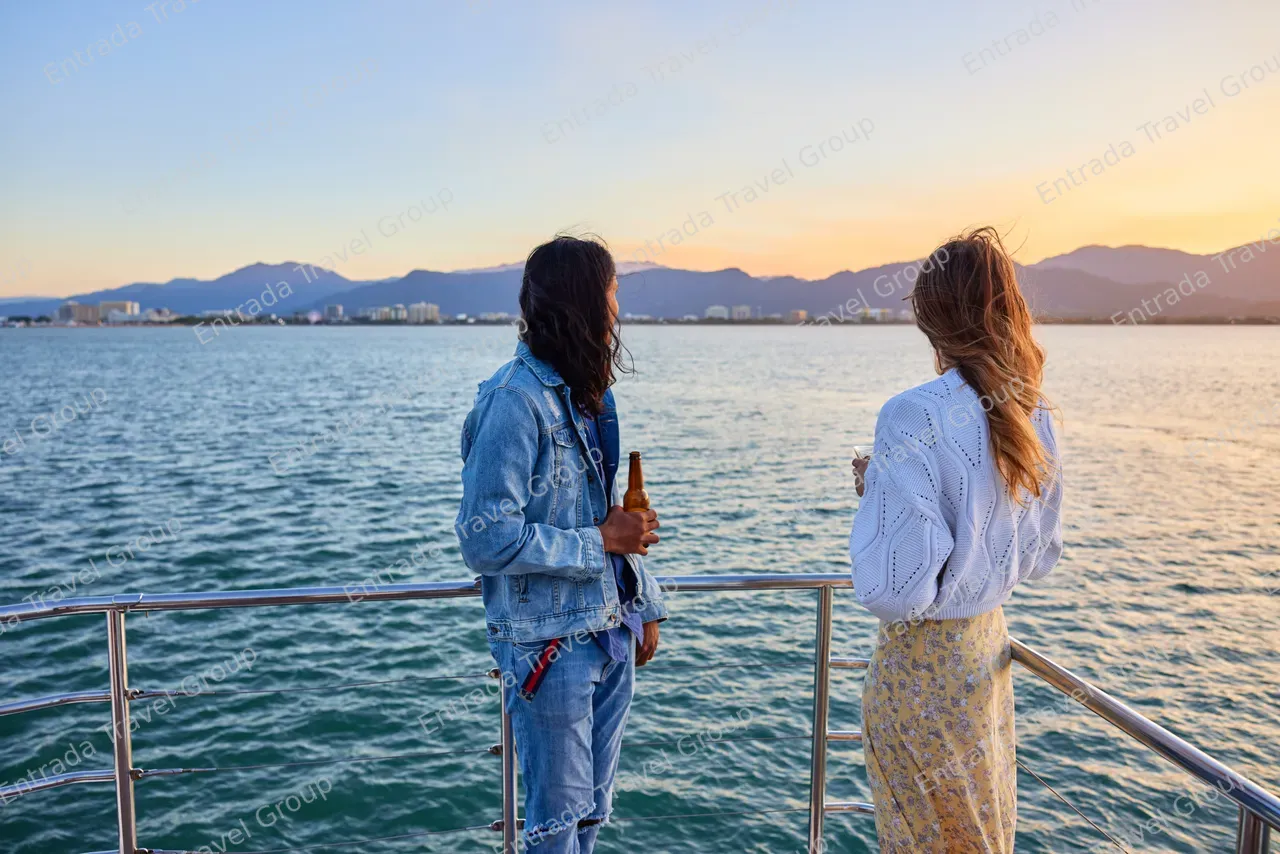 Couple having a drink on the deck of Spirit of Cairns (2)