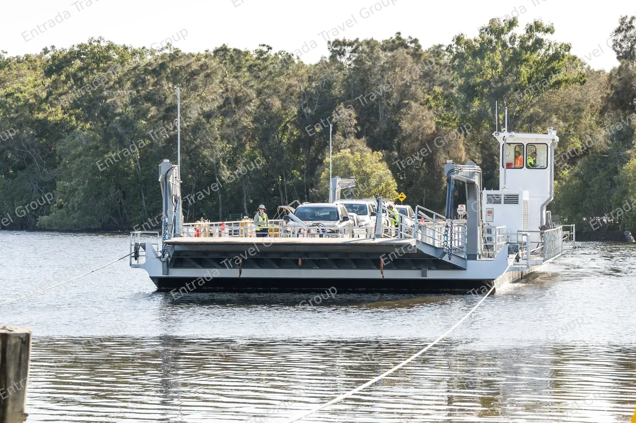Noosa North Shore Ferries - Cootharaba Ferry 4