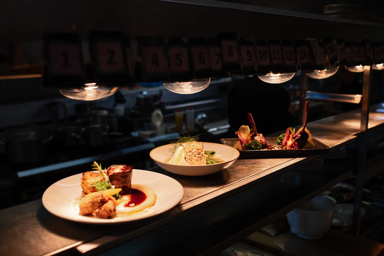 Emberz Restaurant, Ascot Park Hotel - Southland, New Zealand - Credit Emberz Restaurant (12)