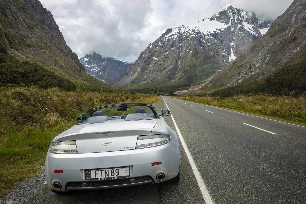 Milford Road - Southland, New Zealand - Credit Liz Carlson (14)