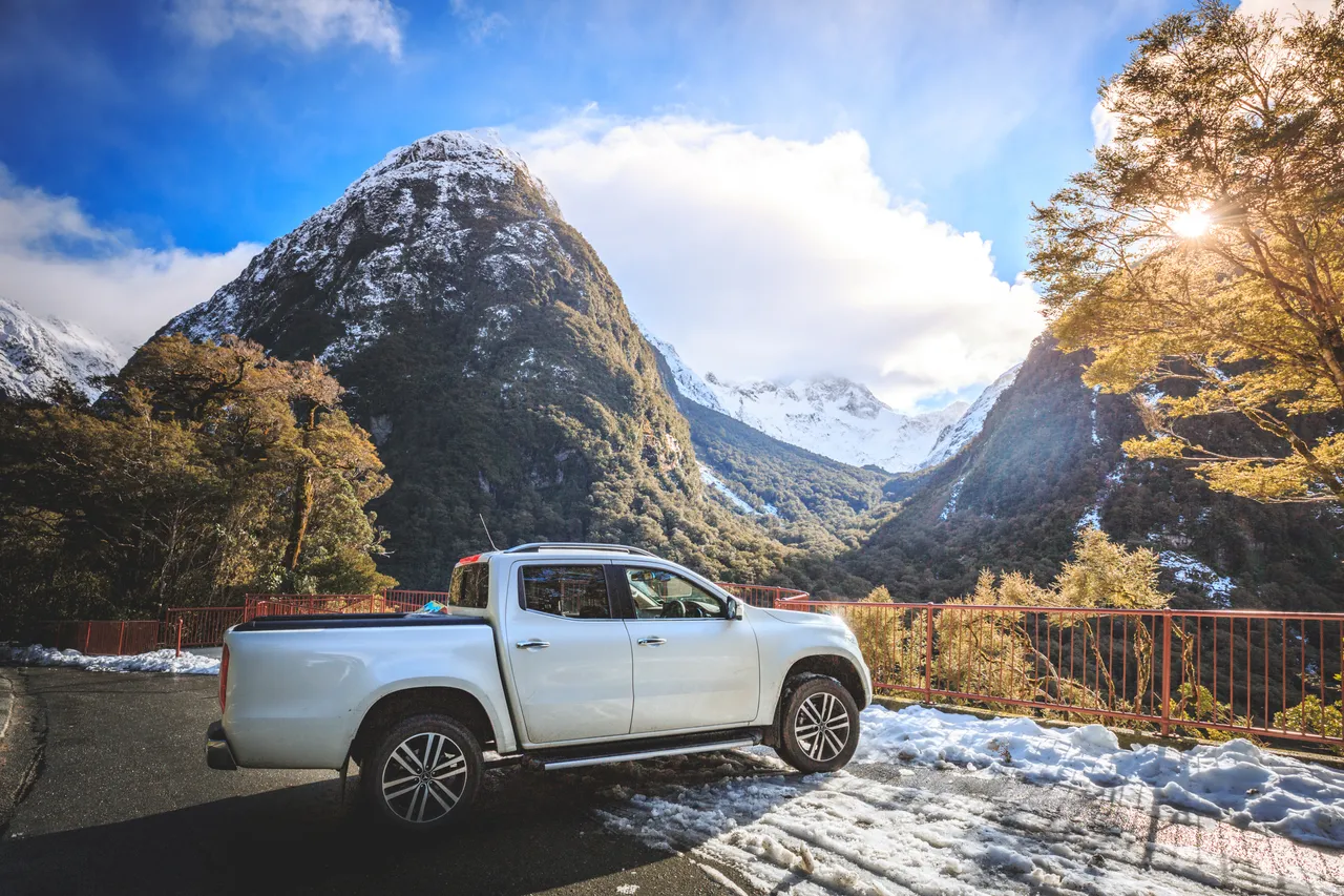 Milford Road - Southland, New Zealand - Credit Liz Carlson (2)