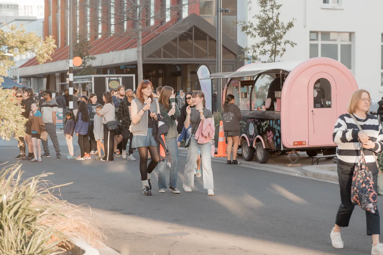 Night Food Market Don St Nov 2023 - Southland, New Zealand - Credit Great South (81)