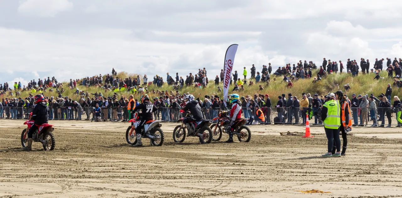 Burt Munro Challenge 2023 - Beach Races - Southland, New Zealand - Credit Great South (14)