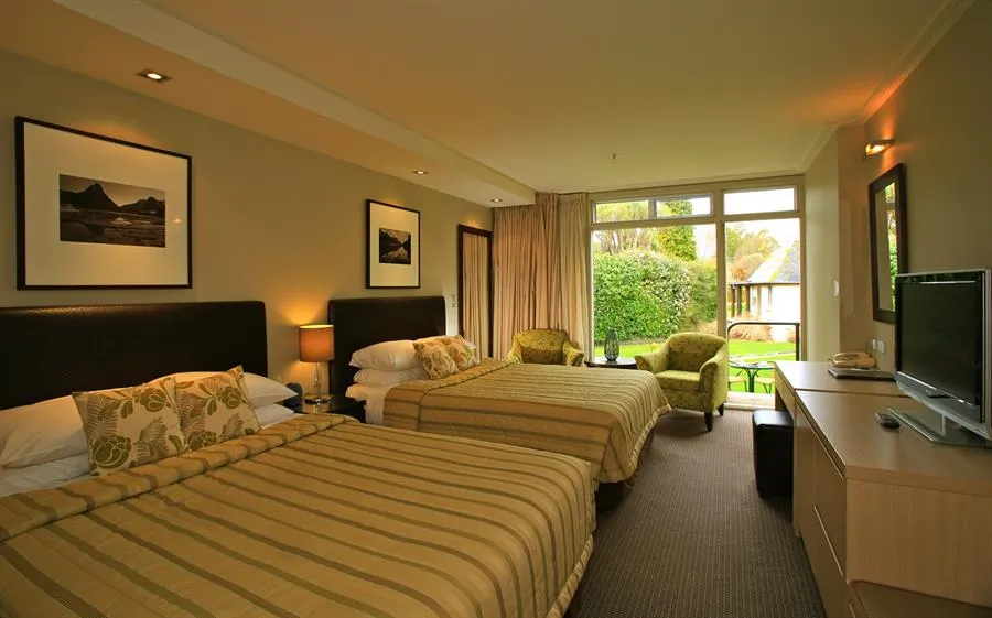 Distinction Te Anau Hotel & Villas - Southland, New Zealand - Credit Distinction Te Anau (24)