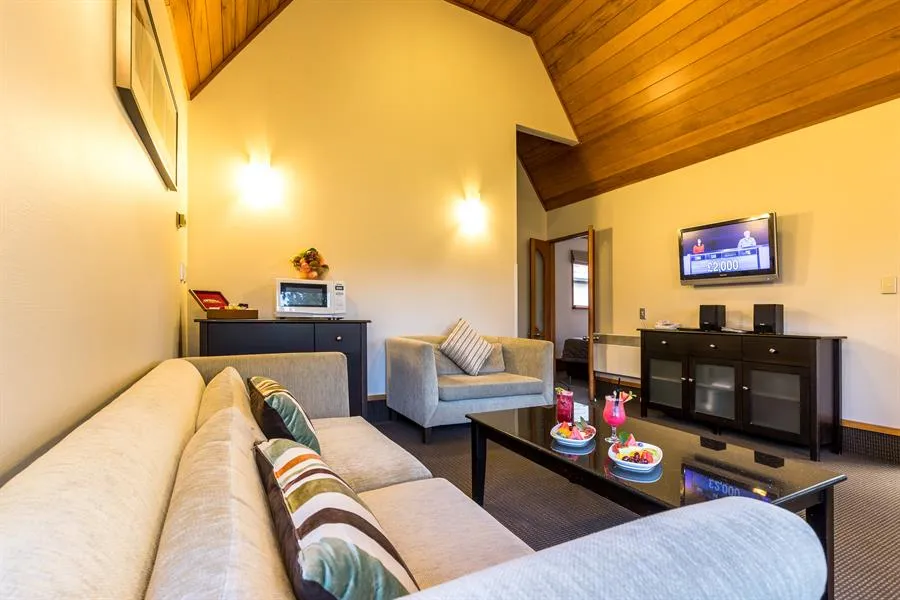 Distinction Te Anau Hotel & Villas - Southland, New Zealand - Credit Distinction Te Anau (7)