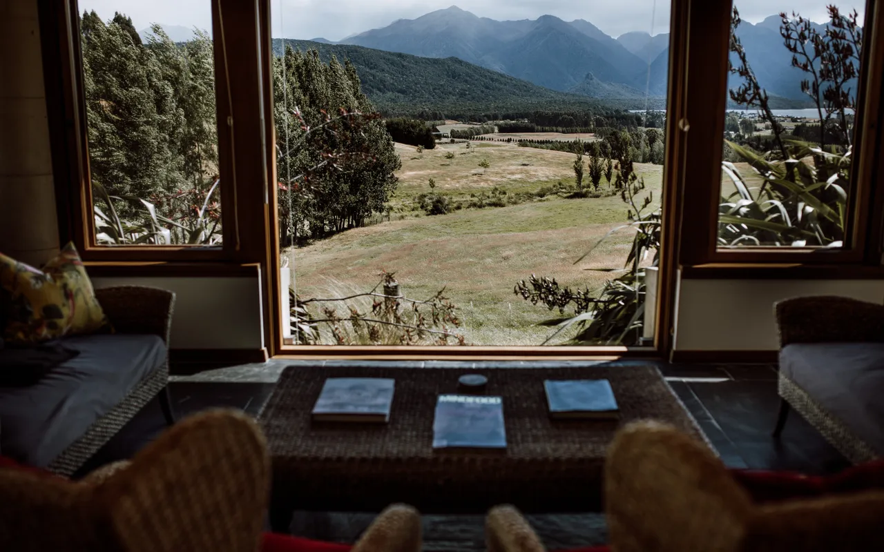 Cabot Lodge Living Room - Southland, New Zealand - Credit Cabot Lodge (1)