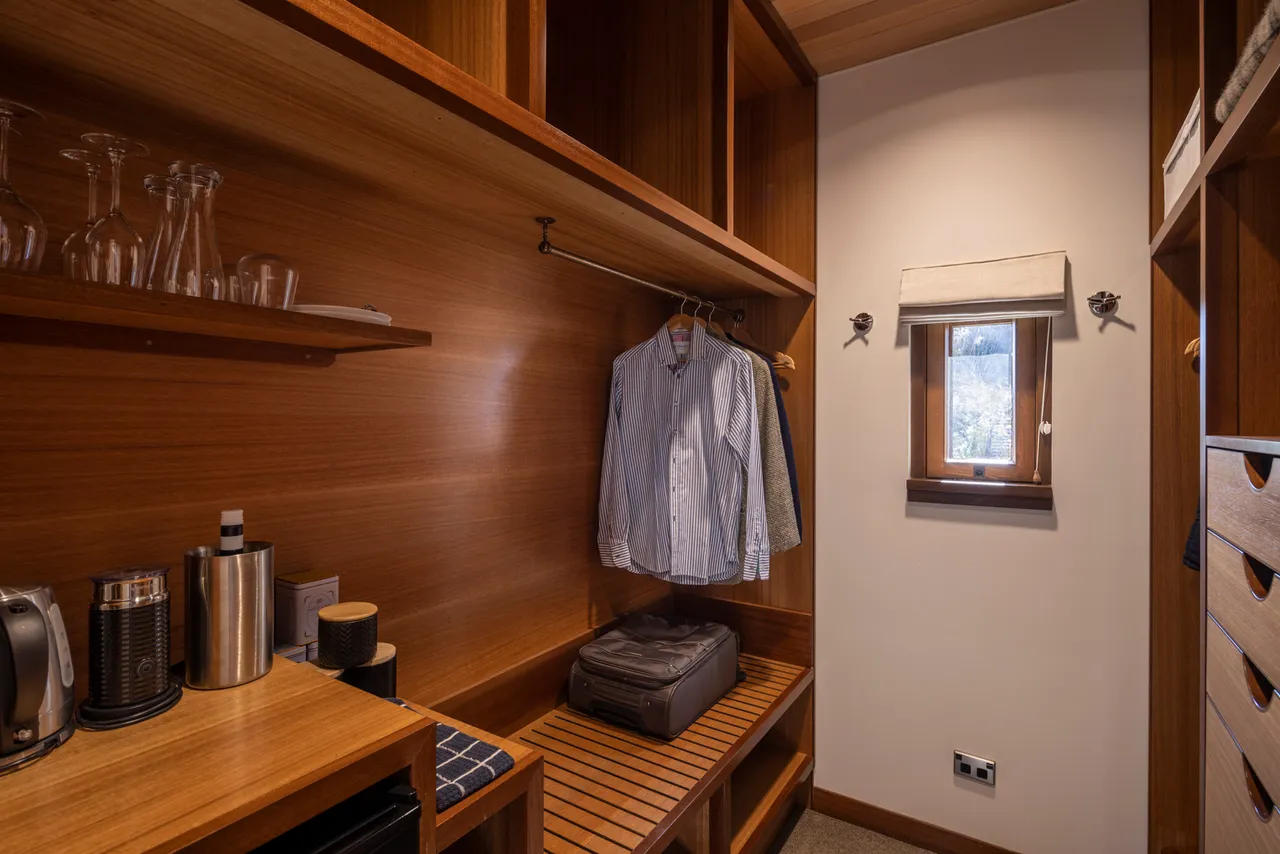 Cabot Lodge Deluxe Suite - Southland, New Zealand - Credit Cabot Lodge (1)
