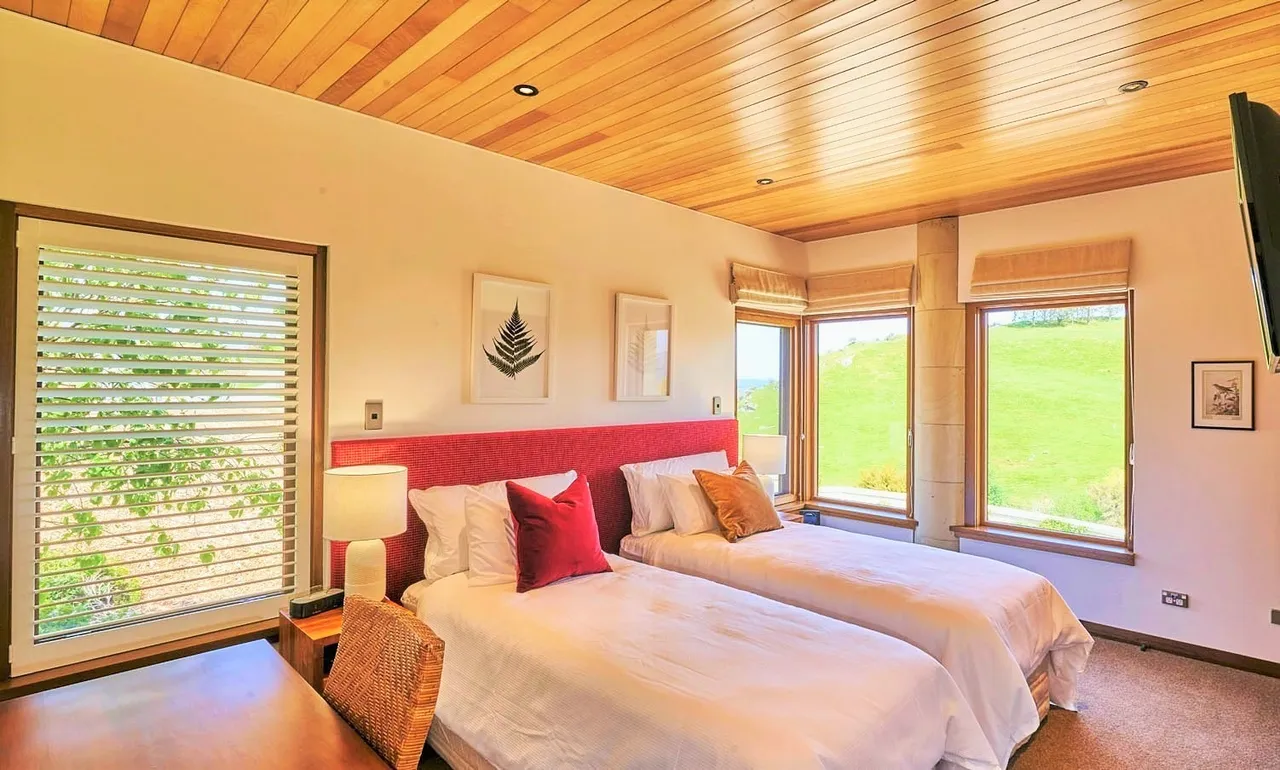 Cabot Lodge Two Bedroom Suite - Southland, New Zealand - Credit Cabot Lodge (1)