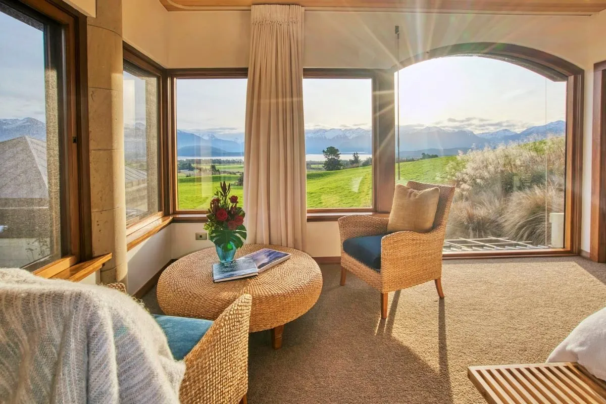 Cabot Lodge Premier Suite - Southland, New Zealand - Credit Cabot Lodge (1)