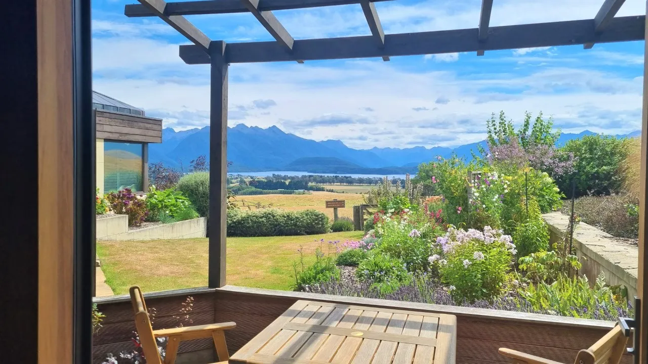 Cabot Lodge Deluxe Courtyard - Southland, New Zealand - Credit Cabot Lodge (3)