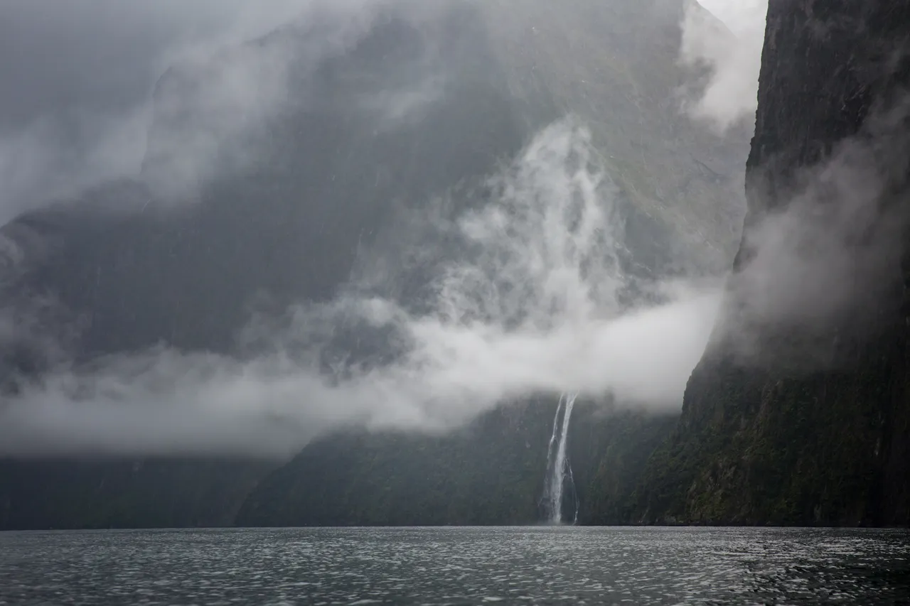 Milford Sound - Southland, New Zealand - Credit Liz Carlson (20)