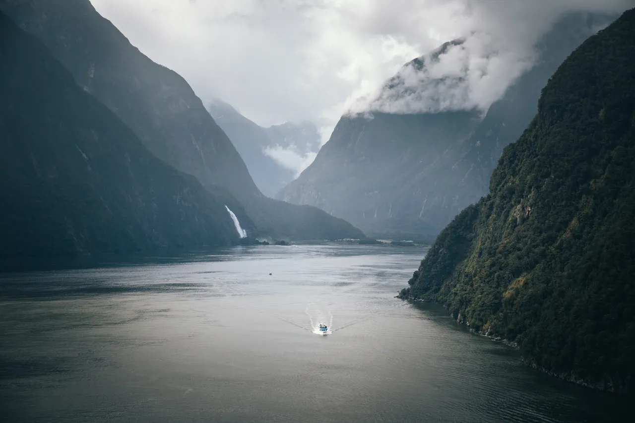Milford Sound - Southland, New Zealand - Credit Liz Carlson (4)